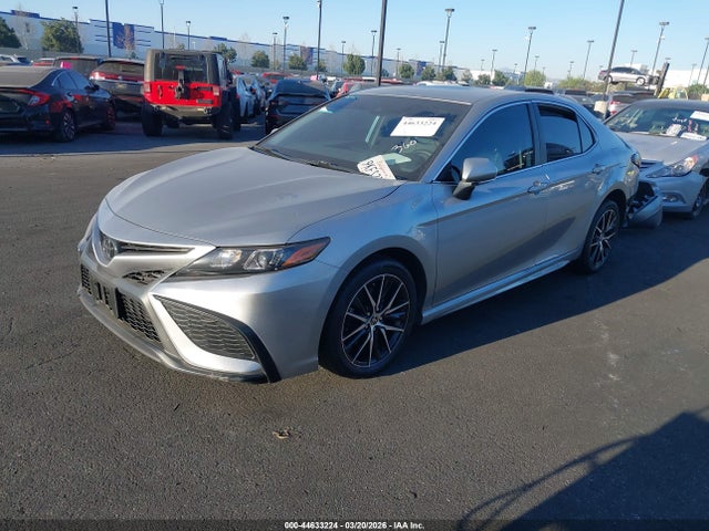 4T1G11AK3RU883188 Toyota CAMRY SE