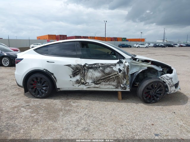 44633255 :رقم المزاد ، 7SAYGDEFXPF918663 vin ، 2023 Tesla Model Y Performance Dual Motor All-wheel Drive مزاد بيع