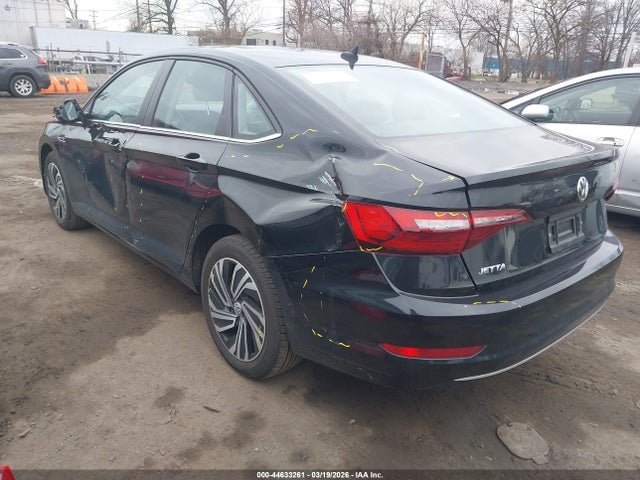 2021 VOLKSWAGEN JETTA 3VWE57BU8MM069843 Photo 2