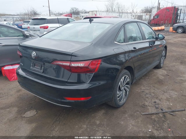 2021 VOLKSWAGEN JETTA 3VWE57BU8MM069843 Photo 3