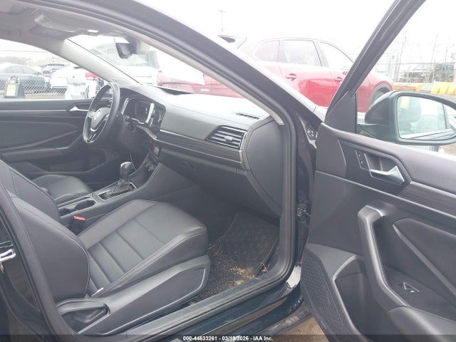 2021 VOLKSWAGEN JETTA 3VWE57BU8MM069843 Photo 4