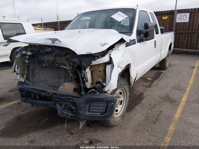 44633264 :رقم المزاد ، 1FT7X2B68BEC11637 vin ، 2011 Ford F-250 Xl مزاد بيع