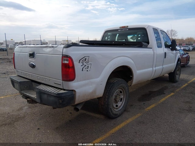44633264 :رقم المزاد ، 1FT7X2B68BEC11637 vin ، 2011 Ford F-250 Xl مزاد بيع