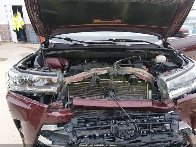 5TDDZRFH0JS850136 Toyota Highlander Limited