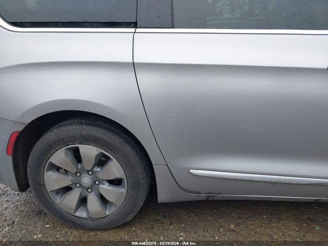 2017 CHRYSLER PACIFICA HYBRID 2C4RC1N70HR655190 Photo 5