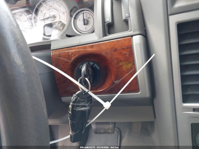 Продажа на аукционе авто 2009 Chrysler Town & Country Touring, vin: 2A8HR54169R589785, номер лота: 44633279