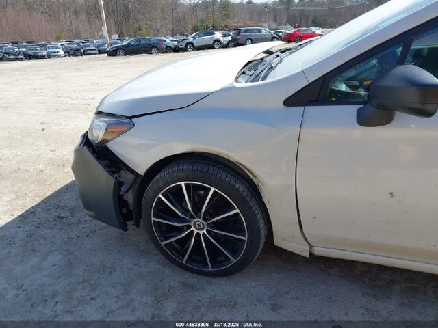 44633306 :رقم المزاد ، 4S3GTAA65J3714527 vin ، 2018 Subaru Impreza 2.0i مزاد بيع
