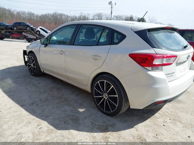 44633306 :رقم المزاد ، 4S3GTAA65J3714527 vin ، 2018 Subaru Impreza 2.0i مزاد بيع