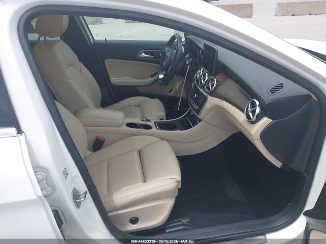 2019 Mercedes-benz Gla 250 მანქანა იყიდება აუქციონზე, vin: WDCTG4EB8KJ550726, აუქციონის ნომერი: 44633318