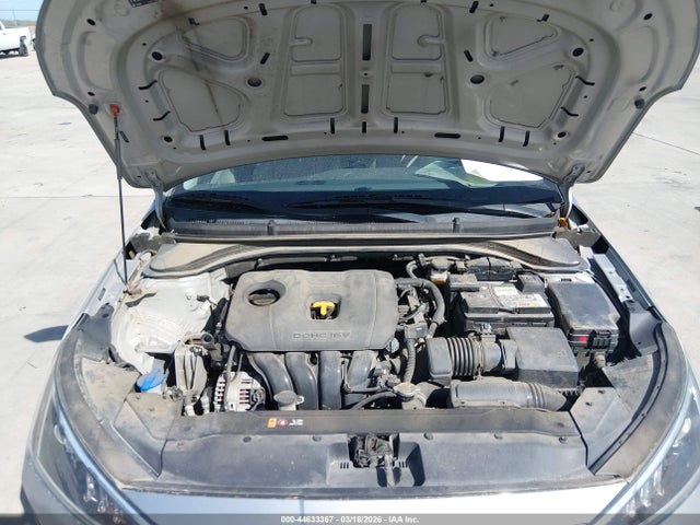 5NPD74LF4LH598976 Hyundai ELANTRA SE