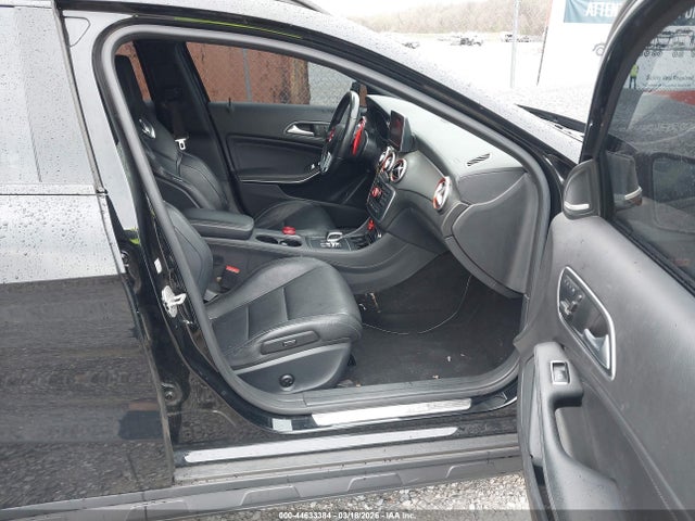 2015 Mercedes-benz Gla 45 Amg 4matic მანქანა იყიდება აუქციონზე, vin: WDDTG5CB6FJ107954, აუქციონის ნომერი: 44633384