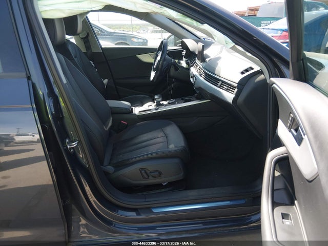 2017 AUDI A4 WAUGMAF44HN062354 Photo 4