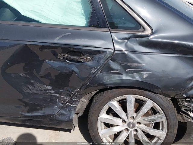 2017 AUDI A4 WAUGMAF44HN062354 Photo 5