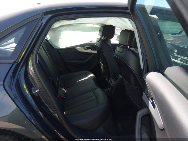 2017 AUDI A4 WAUGMAF44HN062354 Photo 7