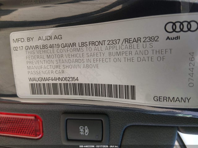 2017 AUDI A4 WAUGMAF44HN062354 Photo 8