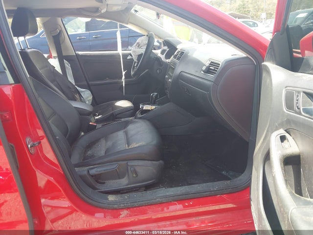 44633411 :رقم المزاد ، 3VWD17AJ4EM274558 vin ، 2014 Volkswagen Jetta 1.8t Se مزاد بيع
