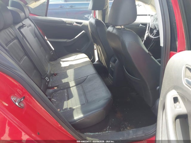 44633411 :رقم المزاد ، 3VWD17AJ4EM274558 vin ، 2014 Volkswagen Jetta 1.8t Se مزاد بيع