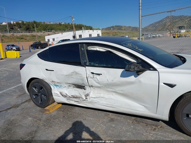 Продажа на аукционе авто 2022 Tesla Model 3 Rear-wheel Drive, vin: 5YJ3E1EAXNF245676, номер лота: 44633414