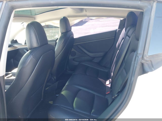Продажа на аукционе авто 2022 Tesla Model 3 Rear-wheel Drive, vin: 5YJ3E1EAXNF245676, номер лота: 44633414