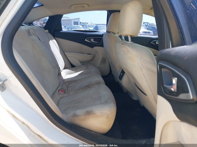 Продажа на аукционе авто 2015 Chrysler 200 Limited, vin: 1C3CCCAB3FN560018, номер лота: 44633416