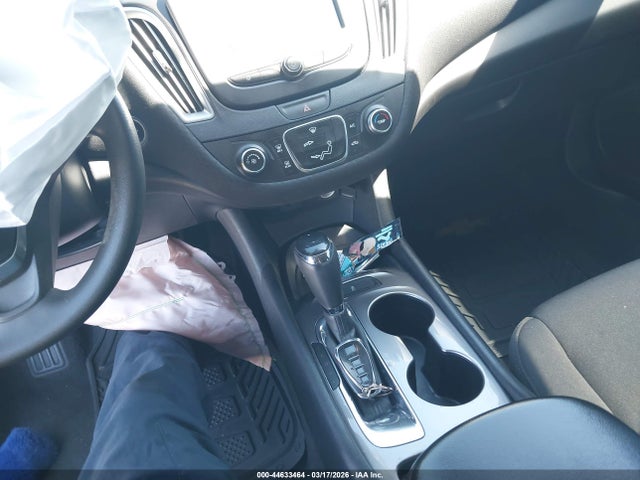 44633464 :رقم المزاد ، 1G1ZB5ST3JF215398 vin ، 2018 Chevrolet Malibu 1ls مزاد بيع