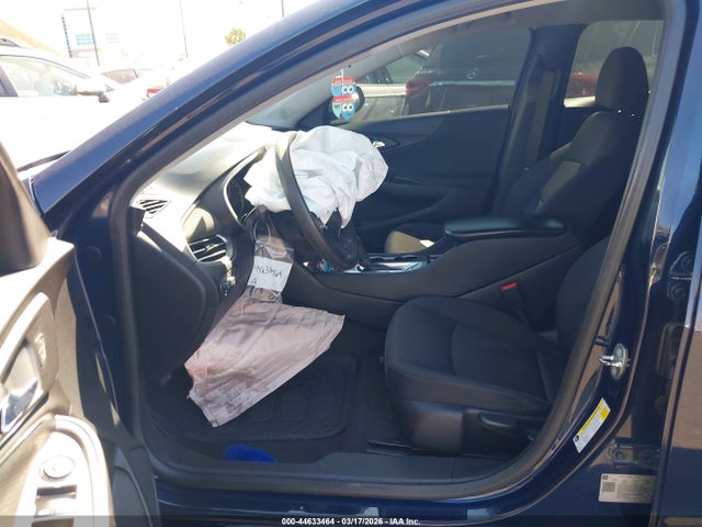 44633464 :رقم المزاد ، 1G1ZB5ST3JF215398 vin ، 2018 Chevrolet Malibu 1ls مزاد بيع