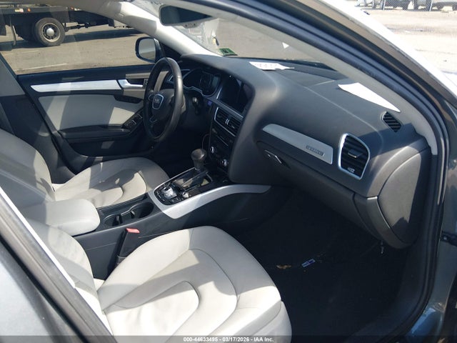 44633495 :رقم المزاد ، WAUFFAFL5DN029077 vin ، 2013 Audi A4 2.0t Premium مزاد بيع