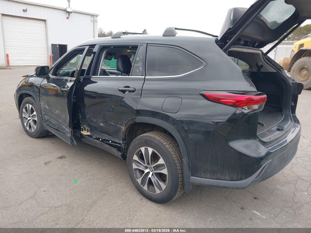 Aukcja sprzedaży 2022 Toyota Highlander Xle, vin: 5TDGZRBH5NS224641, numer aukcji: 44633513