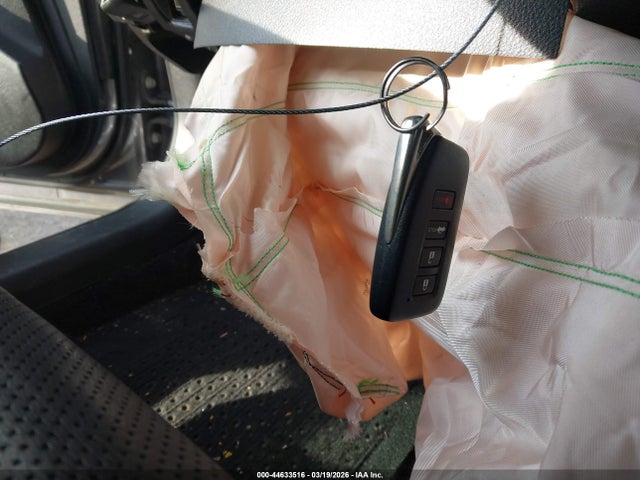 44633516 :رقم المزاد ، JTHCF1D29F5016799 vin ، 2015 Lexus Is 250 مزاد بيع