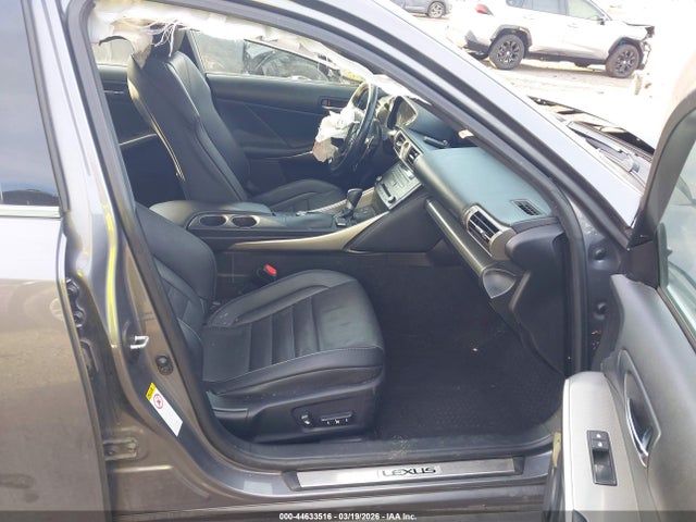 44633516 :رقم المزاد ، JTHCF1D29F5016799 vin ، 2015 Lexus Is 250 مزاد بيع