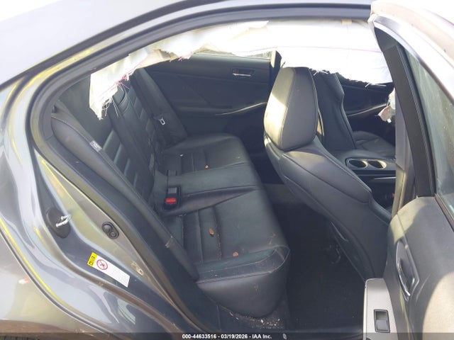 44633516 :رقم المزاد ، JTHCF1D29F5016799 vin ، 2015 Lexus Is 250 مزاد بيع