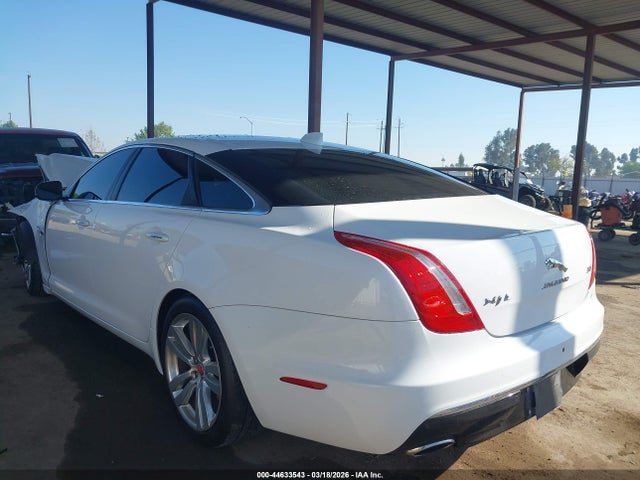 Продаж на аукціоні авто 2017 Jaguar Xj Xjl Portfolio, vin: SAJWA2G73H8W04288, номер лоту: 44633543