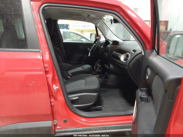 ZACCJBBT3GPC53024 Jeep Renegade Latitude