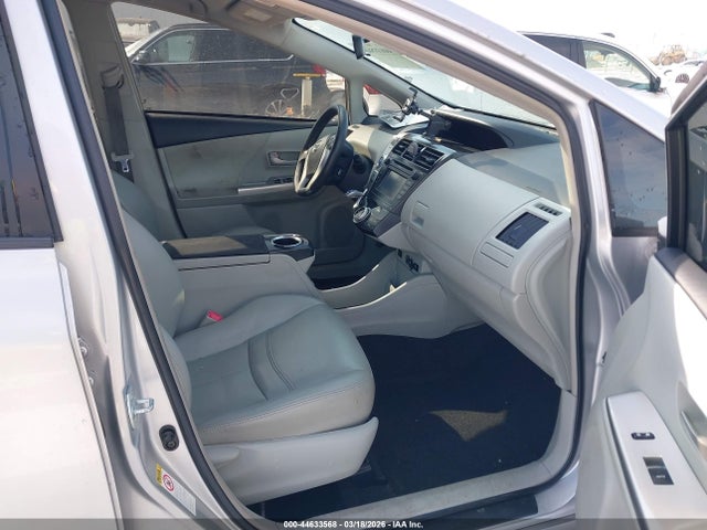 2014 TOYOTA PRIUS V JTDZN3EU5E3360232 Photo 4