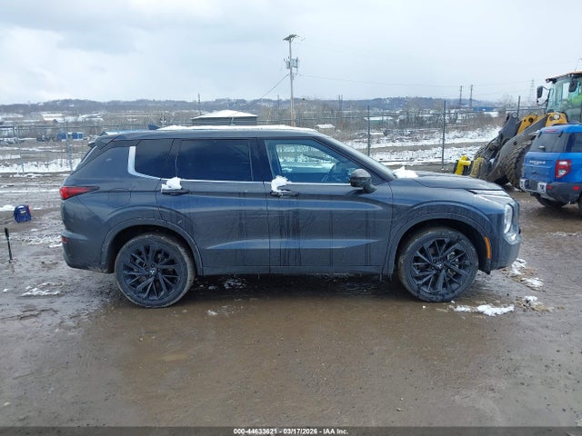 Продаж на аукціоні авто 2024 Mitsubishi Outlander Se Black Edition W/pano Roof S-awc, vin: JA4J4VA8XRZ066018, номер лоту: 44633621