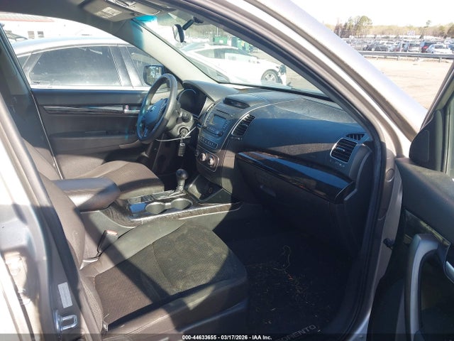 44633655 :رقم المزاد ، 5XYKT4A68EG428460 vin ، 2014 Kia Sorento Lx مزاد بيع