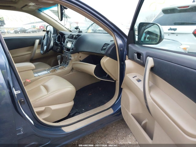 2013 TOYOTA HIGHLANDER 5TDBK3EH0DS273929 Photo 4