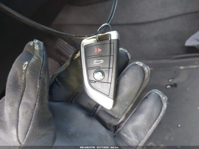 2016 BMW X5 5UXKR6C56G0J83065 Photo 10