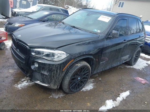 2016 BMW X5 5UXKR6C56G0J83065 Photo 1