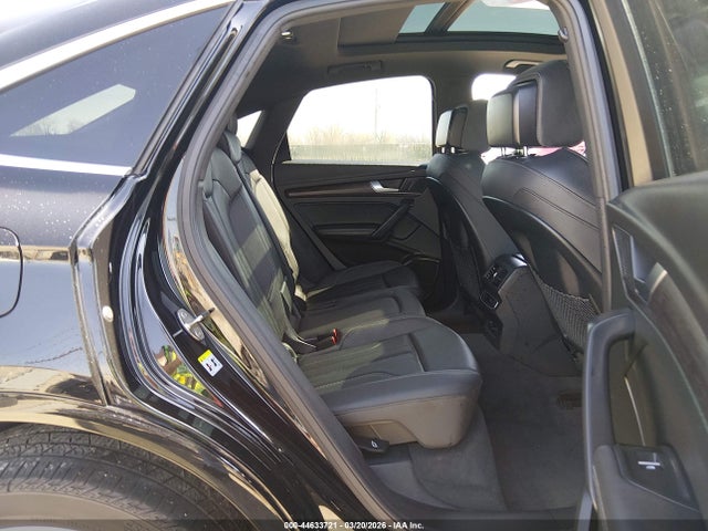 44633721 :رقم المزاد ، WA15AAFYXM2082815 vin ، 2021 Audi Q5 Sportback Premium Plus 45 Tfsi Quattro S Tronic مزاد بيع