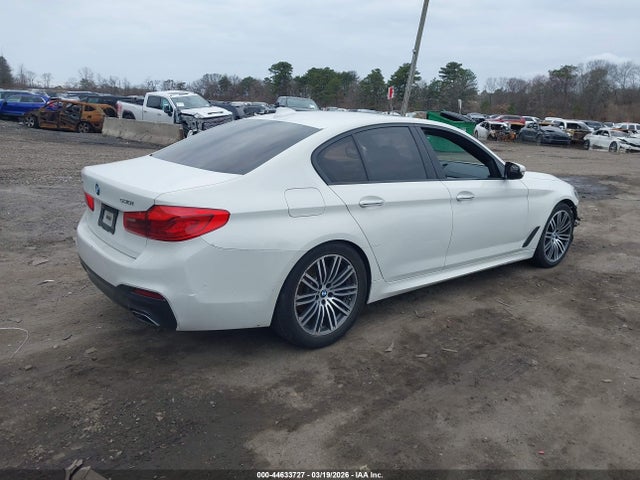 44633727 :رقم المزاد ، WBAJA7C30HG905676 vin ، 2017 Bmw 530i Xdrive مزاد بيع
