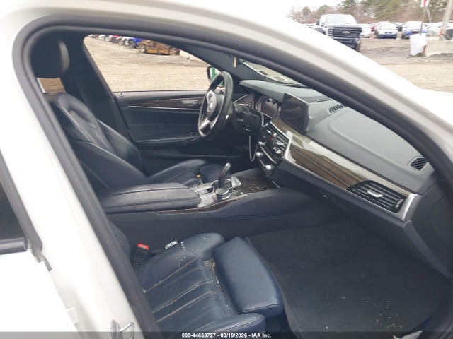 44633727 :رقم المزاد ، WBAJA7C30HG905676 vin ، 2017 Bmw 530i Xdrive مزاد بيع