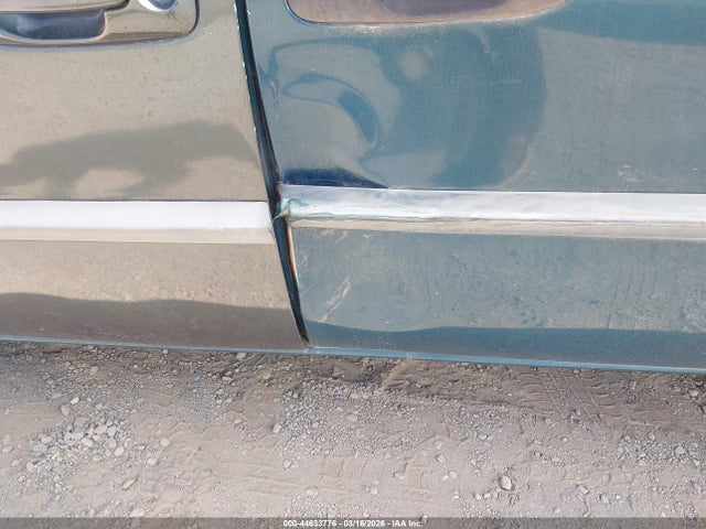 2002 CHRYSLER VOYAGER 1C4GJ25BX2B538844 Photo 5
