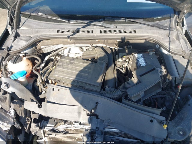 44633825 :رقم المزاد ، 3VW2B7AJ4HM352751 vin ، 2017 Volkswagen Jetta 1.4t S مزاد بيع