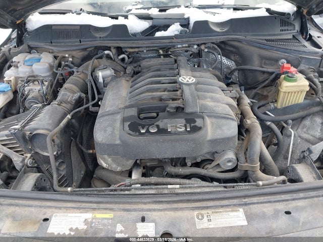 2016 Volkswagen Touareg Vr6 Lux მანქანა იყიდება აუქციონზე, vin: WVGEF9BP5GD012310, აუქციონის ნომერი: 44633829