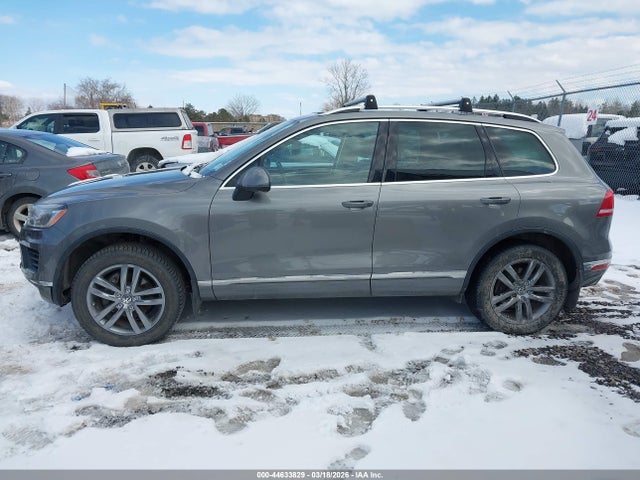 2016 Volkswagen Touareg Vr6 Lux მანქანა იყიდება აუქციონზე, vin: WVGEF9BP5GD012310, აუქციონის ნომერი: 44633829