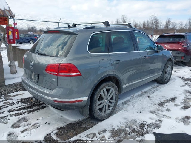 2016 Volkswagen Touareg Vr6 Lux მანქანა იყიდება აუქციონზე, vin: WVGEF9BP5GD012310, აუქციონის ნომერი: 44633829