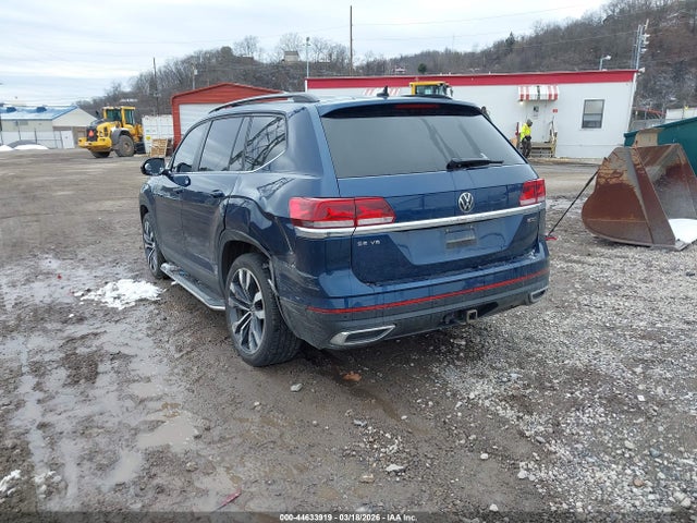 2022 VOLKSWAGEN ATLAS 1V2KR2CA5NC557084 Photo 2