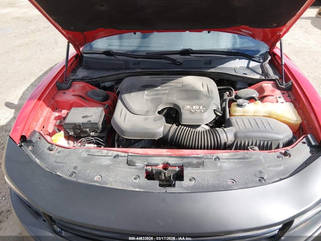 44633926 :رقم المزاد ، 2C3CDXBG3JH121465 vin ، 2018 Dodge Charger Sxt Rwd مزاد بيع