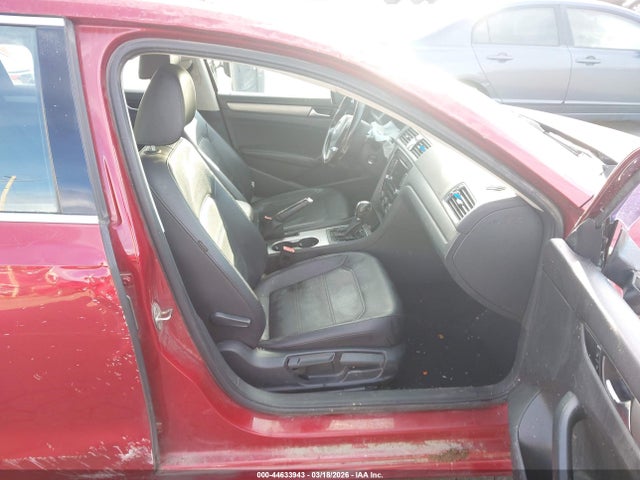 Aukcja sprzedaży 2015 Volkswagen Passat 1.8t Se, vin: 1VWBT7A39FC014680, numer aukcji: 44633943